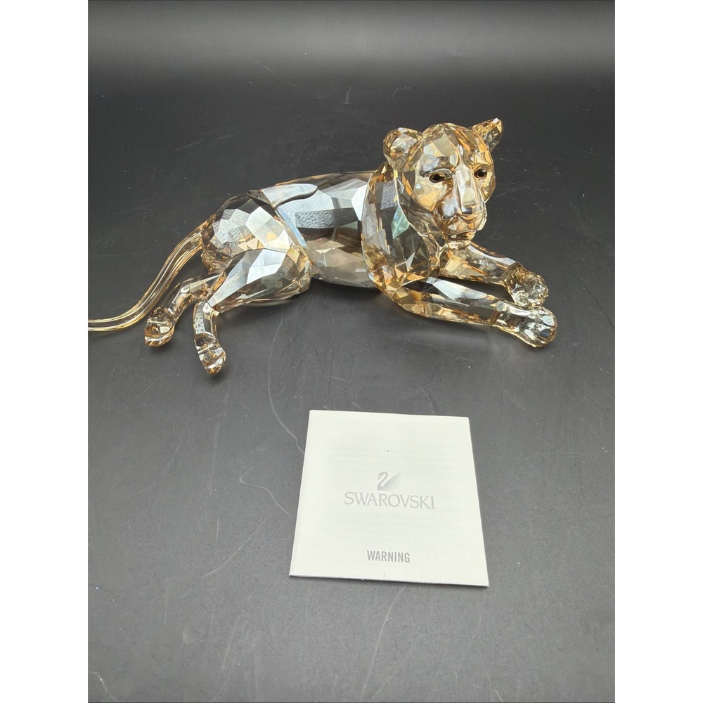 Swarovski Crystal SCS Annual Edition 2016 Lion Mother 5135895 Box Coa